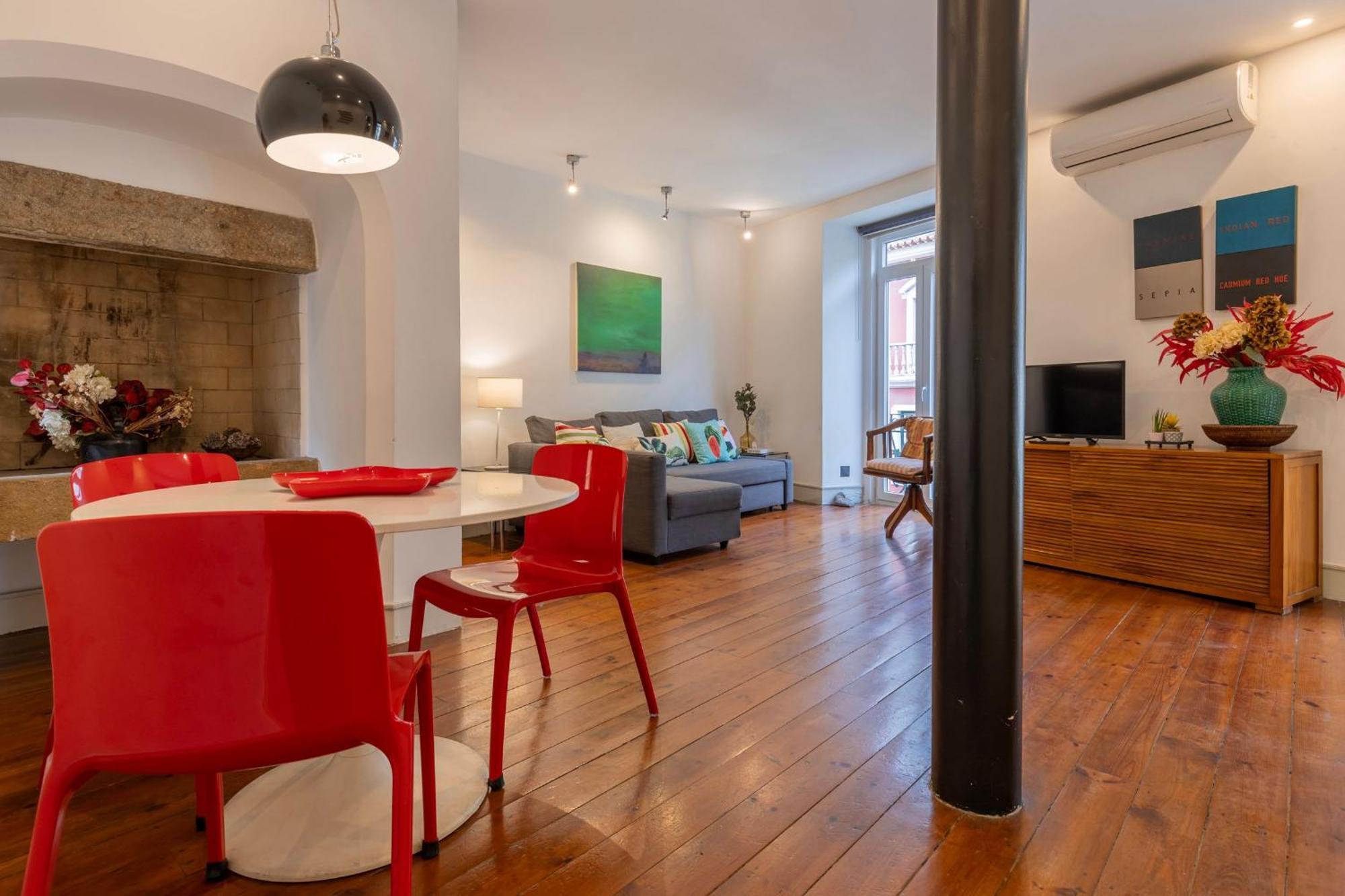 Chiado Center 1Bdr Flat By Lovelystay Lisbon Luaran gambar